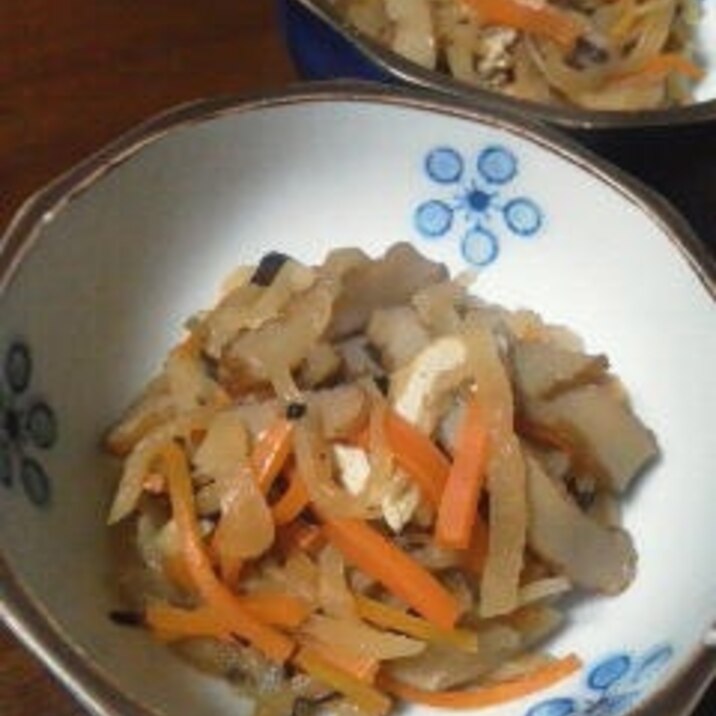 さつまあげ入り切干大根の煮物